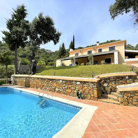 Authentic Getaway 5 Bedrooms Viila With Panoramic Views! *