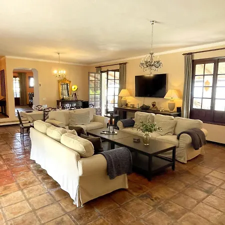 Authentic Getaway 5 Bedrooms Viila With Panoramic Views! Villa Benahavís