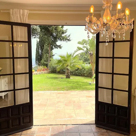 Authentic Getaway 5 Bedrooms Viila With Panoramic Views! Villa Benahavís