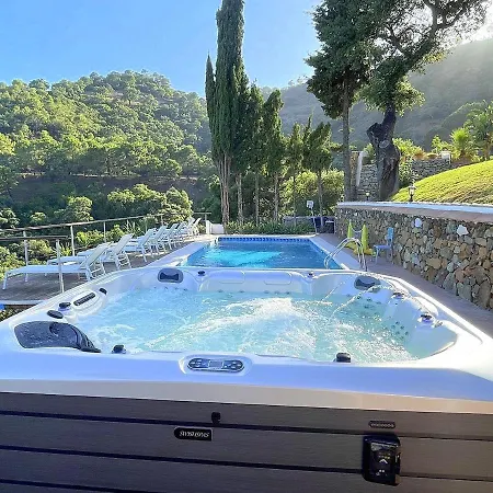 Authentic Getaway 5 Bedrooms Viila With Panoramic Views!