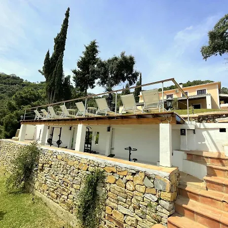 Authentic Getaway 5 Bedrooms Viila With Panoramic Views!