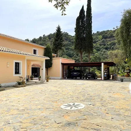 Authentic Getaway 5 Bedrooms Viila With Panoramic Views! *